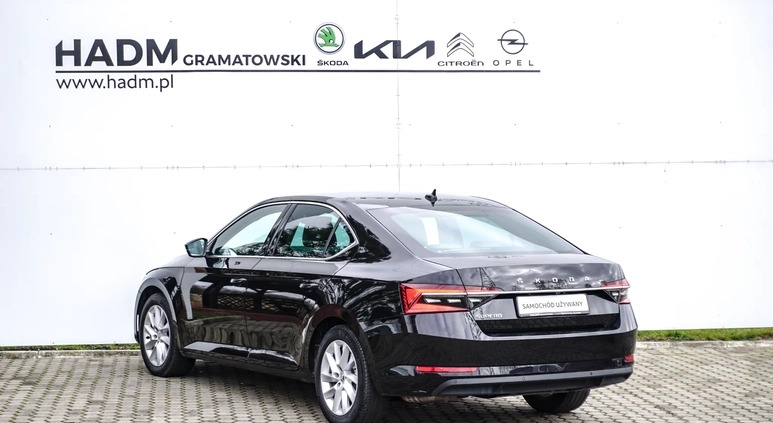 Skoda Superb cena 84900 przebieg: 195059, rok produkcji 2020 z Izbica Kujawska małe 172